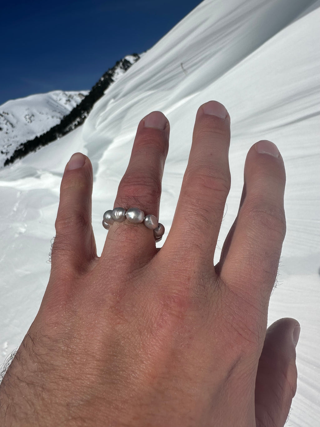 GREY RING