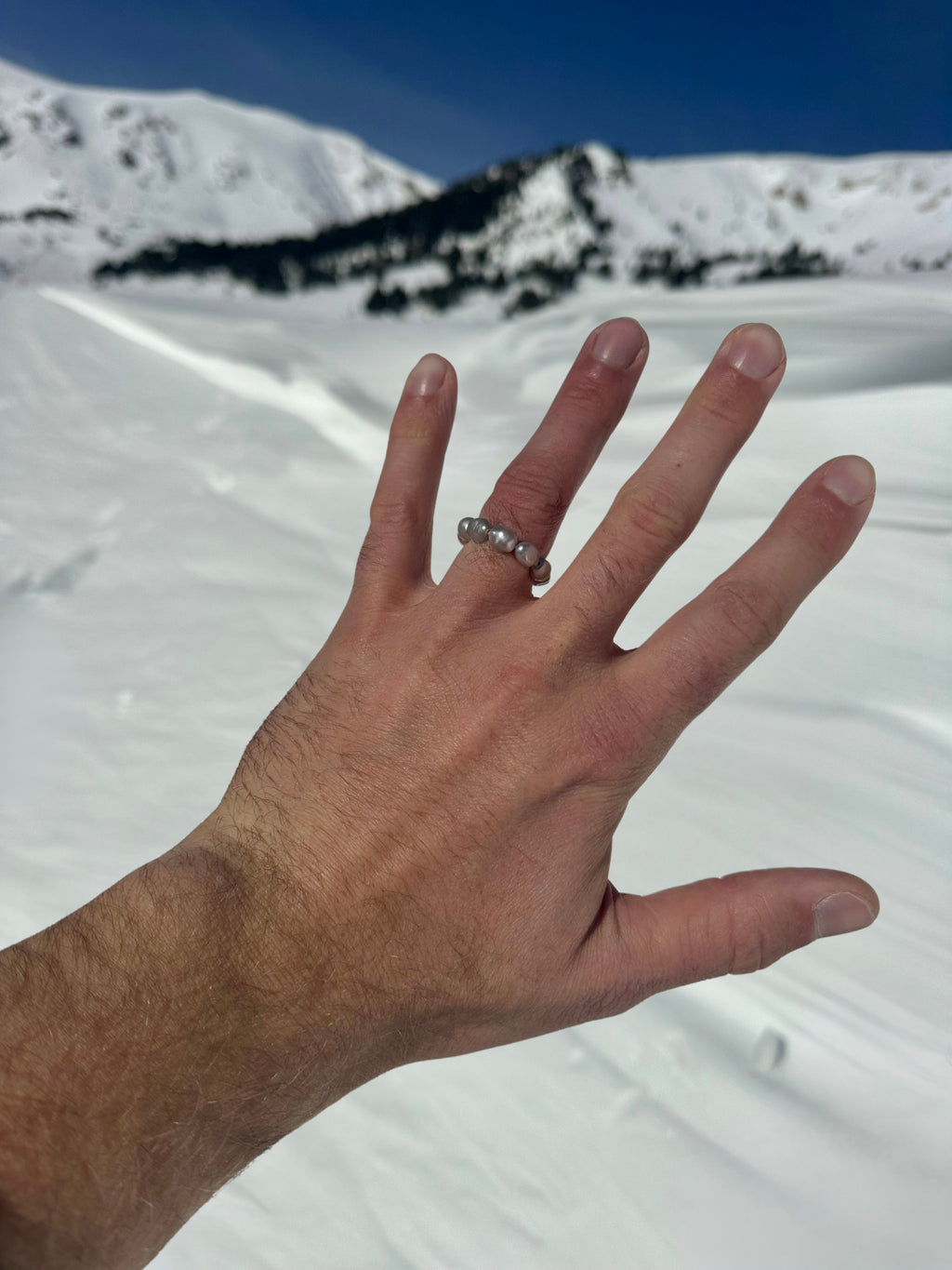 GREY RING